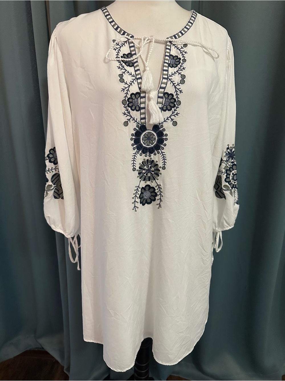Chic Connection XL White Embroidered Boho Tunic Dress Tassel Tie Peasant
